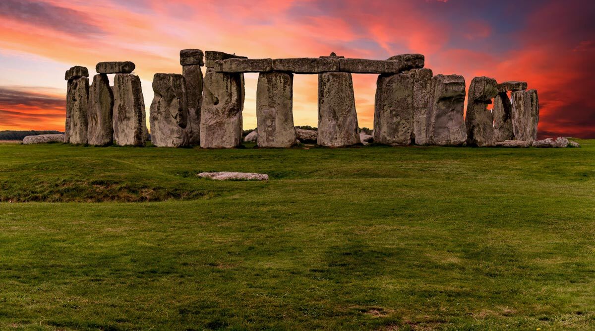 Giant Circles of Shafts Found Near Stonehenge! Prehistoric Monument
