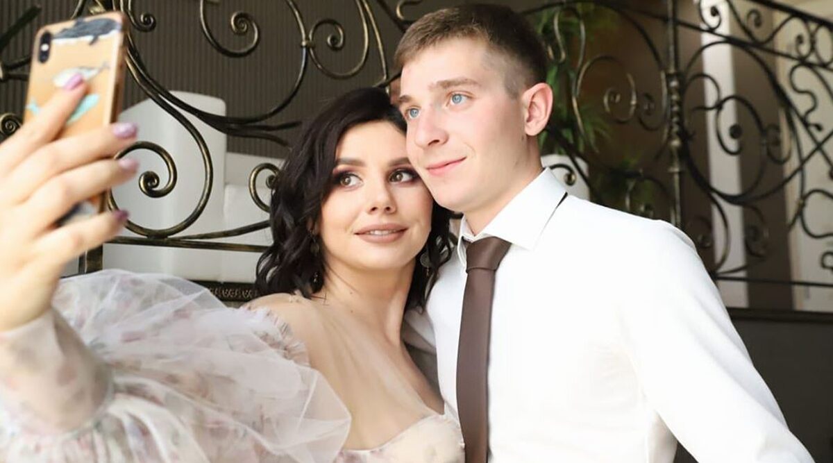 Russian Influencer Marina Balmasheva 35 Marries 20 Yr Old Stepson Despite Social Media