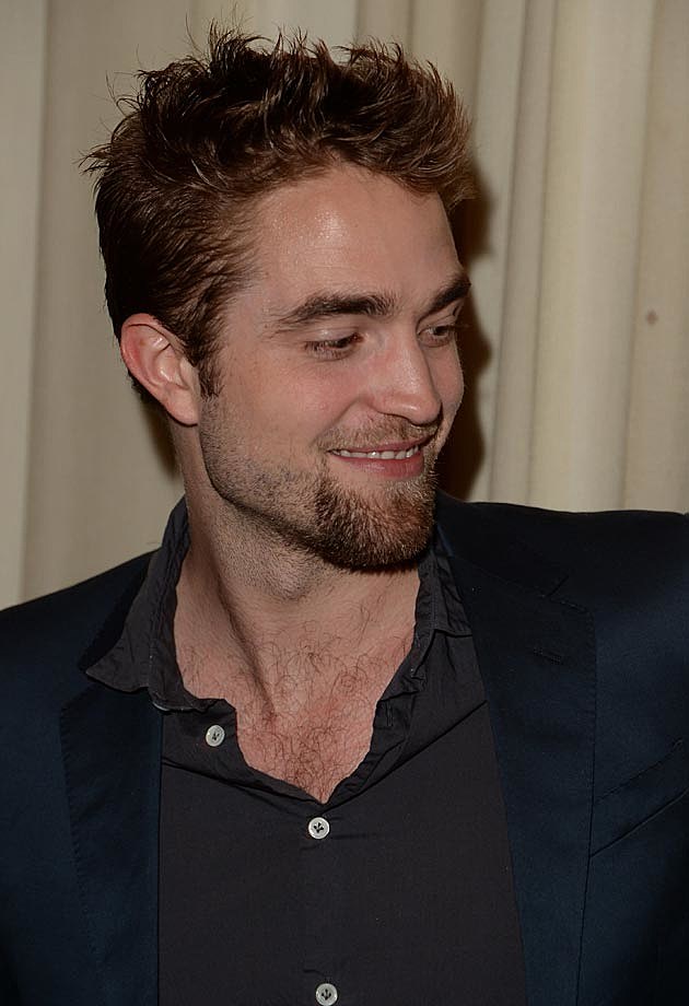 Robert Pattinson Goatee Beard Style