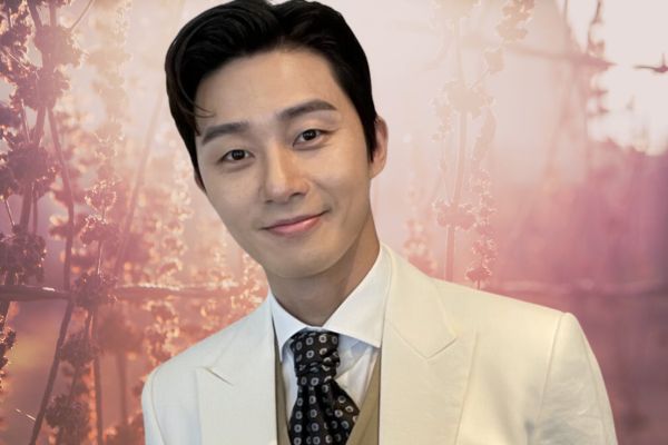 Who is Park Seo-joon's Girlfriend? Who Is a South Korean Actor Dating?