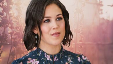 Who is Erin Krakow's Girlfriend? Who Is an American Actress Dating?